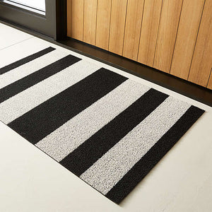 Chilewich Shag Bold Stripe Floormat Black/White
