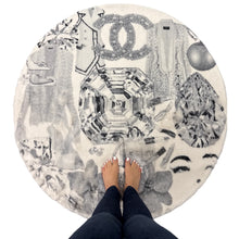 Bougie Women Nuevo Black White Round Cloud Area Rug