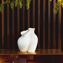 Rosenthal Vase La Chute - official Rosenthal secondary/lifestyle image