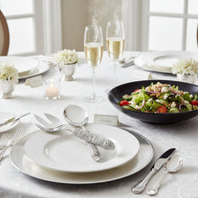 Windsor Salad Serving Set