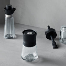 Rosendahl Grand Cru Dressing Shaker Black  8.5 oz