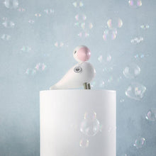 Kay Bojesen Songbird, Medium