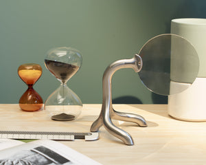 Vera Magnifying Glass