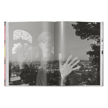 Steve Schapiro. Andy Warhol and Friends (English)