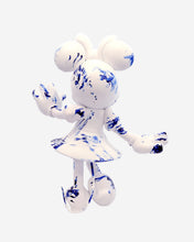 Minnie Mouse ONE MINUTE White & Blue Limited Edition 24in
