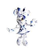 Minnie Mouse ONE MINUTE White & Blue Limited Edition 24in