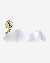 Snoopy & Woodstock White & Gold 17"