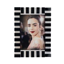 Crystal Photo Frame - Black (5x7)