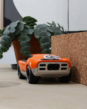 Car MINI KEN GIBSON Orange 7in
