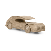 Kay Bojesen Sedan, Oak