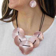Rose Opaline Drift Necklace