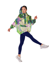 Anorak Lily