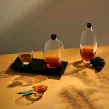 Malt Whisky Bottle Tall with Wooden Tray