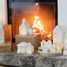 Village House - Stepped Gable Roof Candle Holder