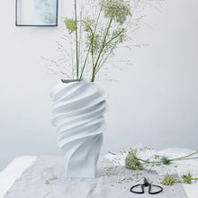 Rosenthal Vase Squall White Gloss 15.75"