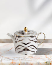 Tea Pot or Coffee Pot TIGER   diam. 4.75", H 4.5"