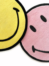 Maison Deux Rug SMILEY® Yellow 4.9 ft diameter