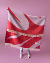 Blanket SWIRL Lilac / Scarlet 4.25 x 6.5 ft