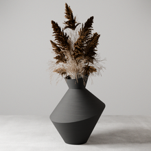 ECLIPSE Vase