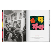 Steve Schapiro. Andy Warhol and Friends (English)