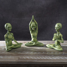 Alien Yoga Figurines