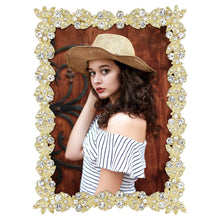 Victoria 2.5" x 3.5" Picture Frame