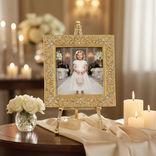 Windsor 4" x 4" Picture Frame on Easel