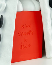 Leblon Delienne Snoopy King with Mini Snoopies on Cape & Woodstock as Crown 17"