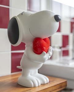 Leblon Delienne Snoopy HEART White with Red Heart Original 11"