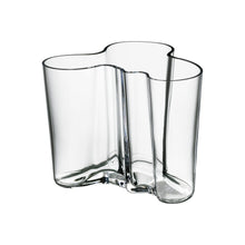 120mm hand blown glass vase in clear color.