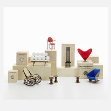 Vitra Miniatures Heart-Shaped Cone Chair Verner Panton, 1958